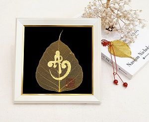Tranh Thư Pháp Lá Vàng - BLC06B (khổ lớn)