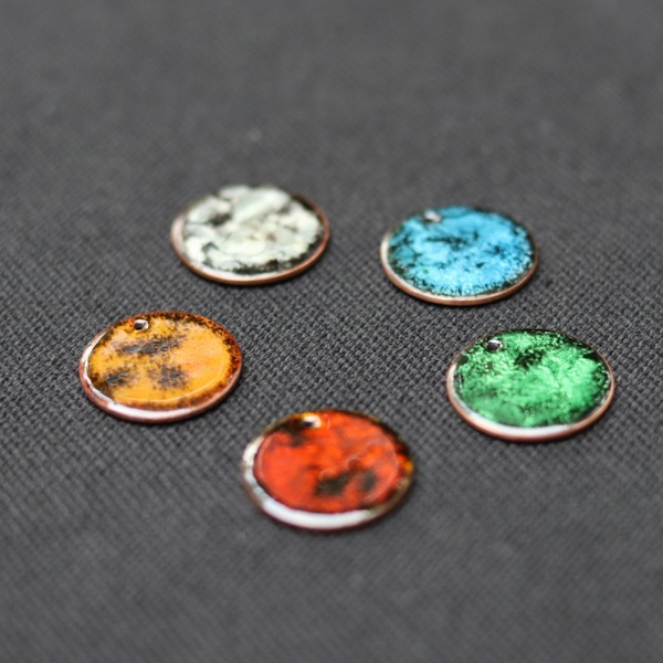 Dây chuyền họa pháp lam - Phong thủy Hỏa - VIEN03