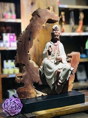 Bộ tượng Phật Quan Âm - đế gỗ lũa - BZG-02