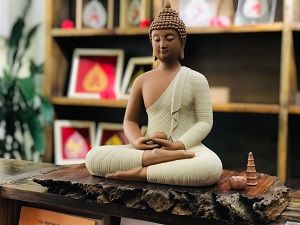 Bộ tượng Phật Thích Ca - đế gỗ lũa - BZG-01