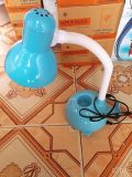 Đèn học bàn CT412 có chỗ cắm bút
