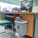 Thùng đựng rác kẹp tủ bếp tiện lợi