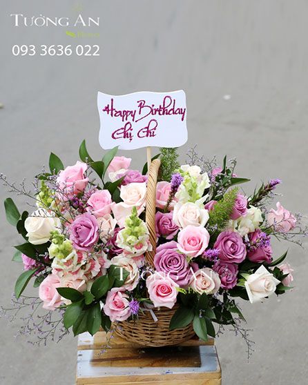 Giỏ Hoa Tím Mộng Mơ - S64
