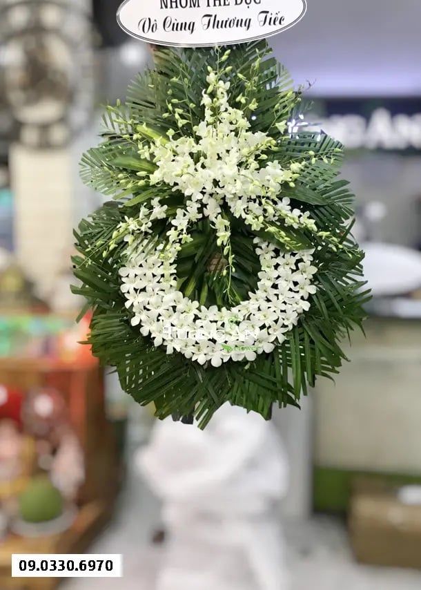 Vòng Hoa Chân Thành Chia Buồn - B271