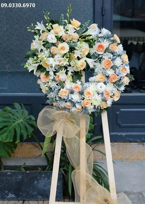 Vòng Hoa Tang Lễ Sang Trọng - B355