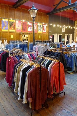 Cửa hàng thời trang nam