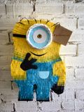 PINATA MINION ( EYE ) + GẬY