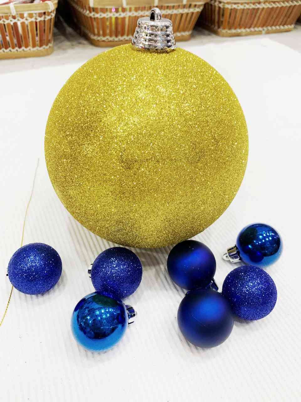 Quả châu trang trí cây thông giáng sinh đẹp size lớn 18cm PKQCHAU03