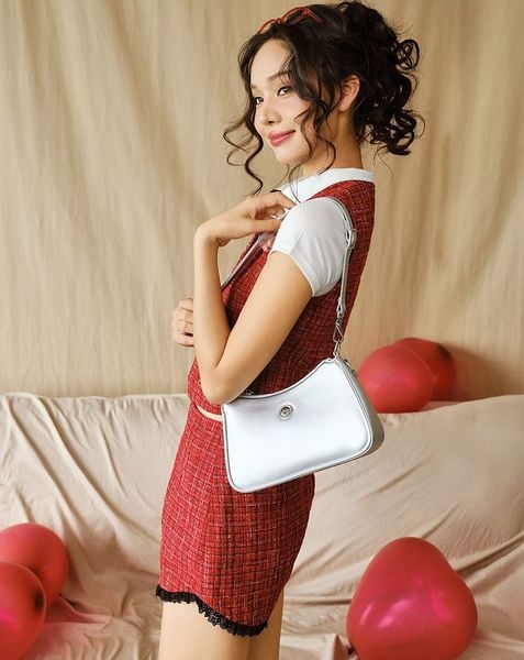  Túi Xách Nhỏ Đeo Vai Phối Khoá Trang Trí 