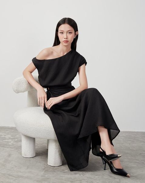 Đầm lệch vai rút eo