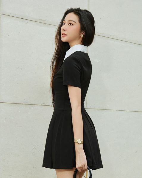  Đầm Mini phối cổ sơmi 