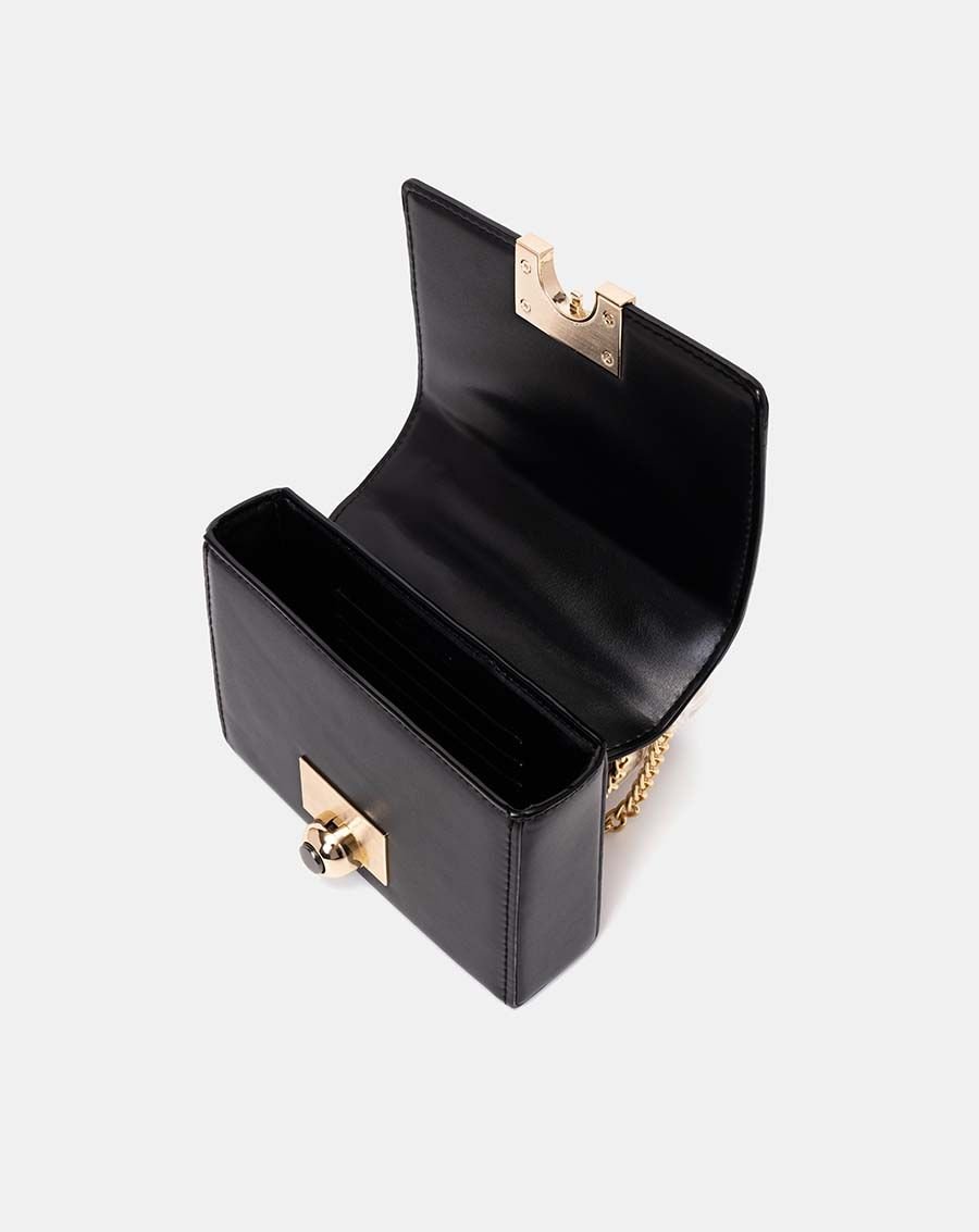 Túi xách nhỏ dạng hộp emboss họa tiết trái tim