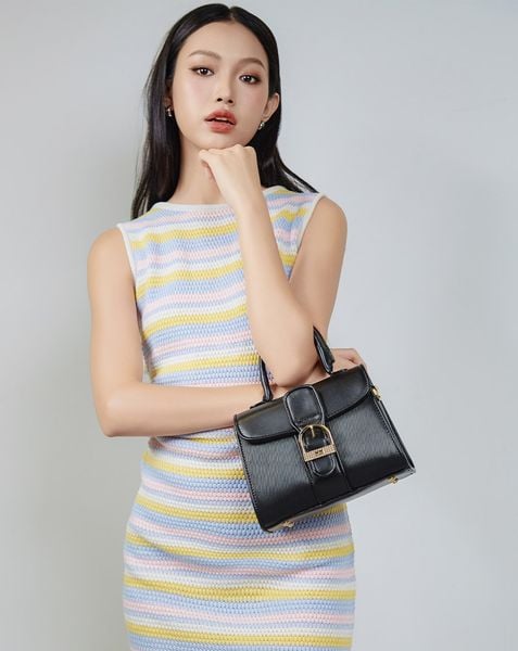  Túi Xách Nhỏ Top Handle Trang Trí Khoá 