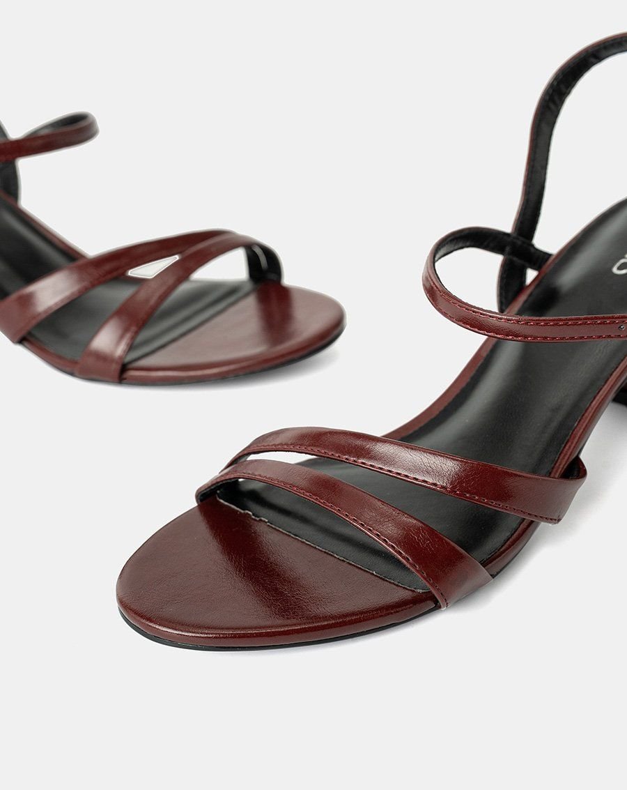 Giày Sandal Hai Quai Gót Phối Kim Loại