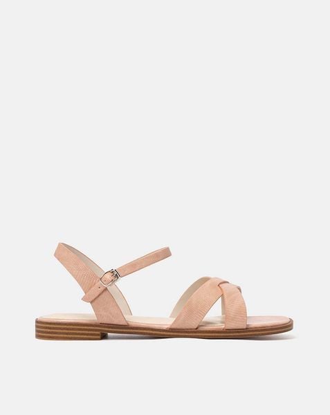 Giày sandal bệt quai chéo