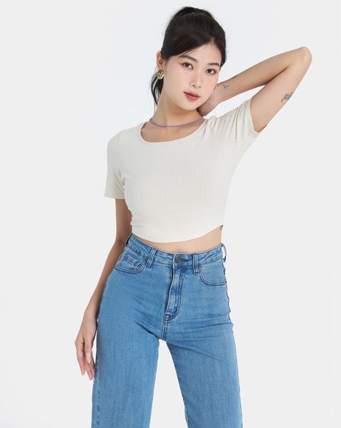 Áo thun croptop cổ vuông