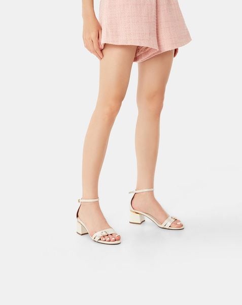  Giày Sandal Phối Khoá Trang Trí 