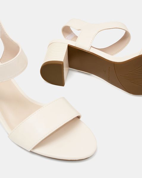  Giày Sandal Gót Vuông Quai Xé Dán 