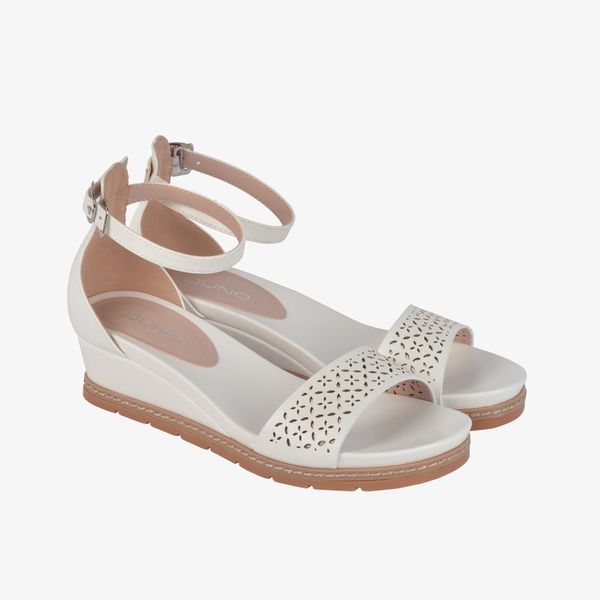 Giày Sandal 5cm quai ngang đục lỗ SD05011