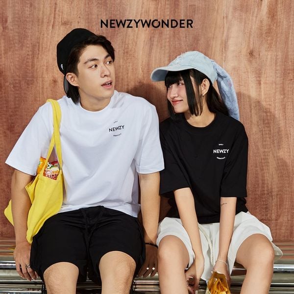 Áo thun unisex Newzy Wonder oversized 100% cotton in Newzy NZATH002