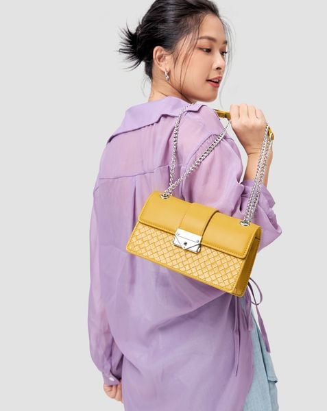  Túi xách nhỏ phối hiệu ứng giả đan lát 