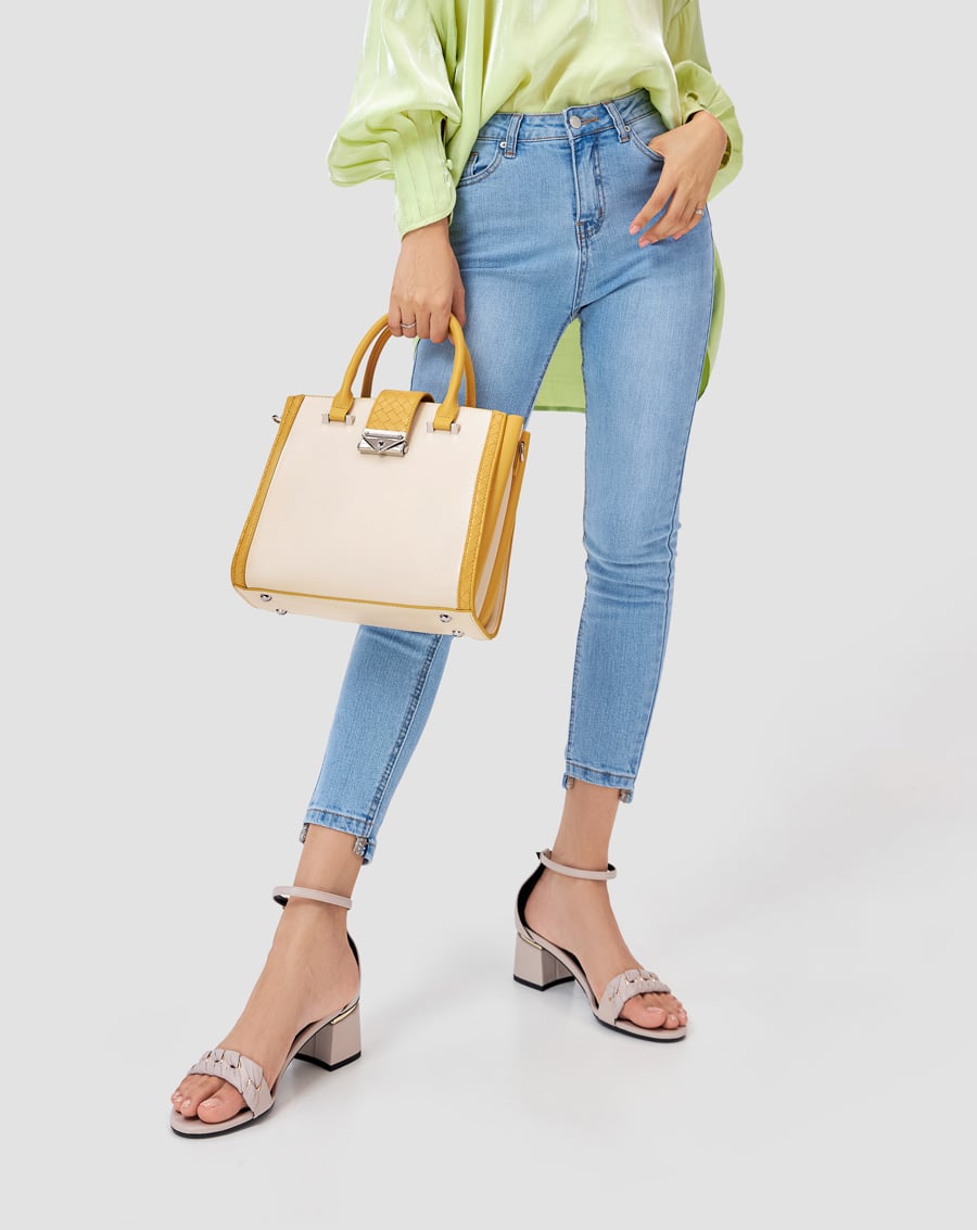 Túi xách trung buckled tote - Image 3