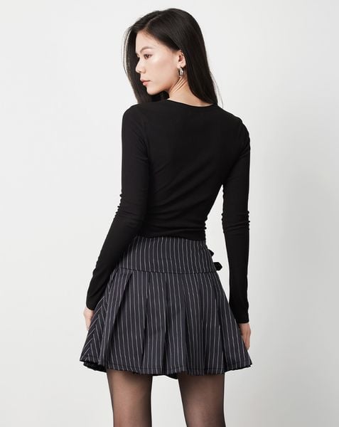  Chân váy mini xếp ly mắt cáo 