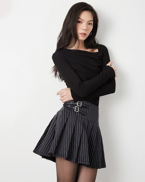 Chân váy mini xếp ly mắt cáo