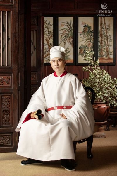 Đặt may Bạch bào Cẩm Y - LIÊN HOA