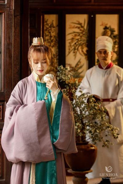 Đặt may Viên lĩnh Vân Hạc - LIÊN HOA