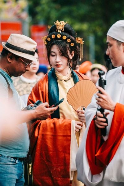 Đặt may Viên lĩnh Huyền Trân - LIÊN HOA
