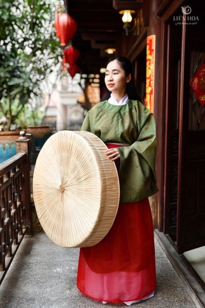 Đặt may Viên lĩnh Diệp Sa - LIÊN HOA