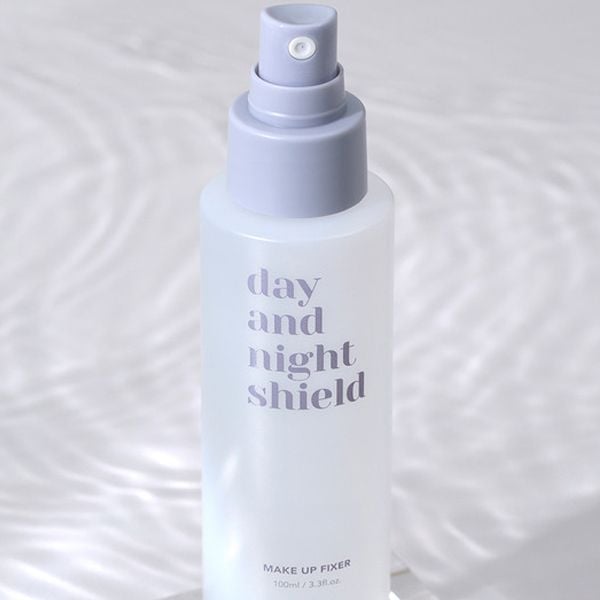 Xịt Khoáng Khóa Nền Merzy Day And Night Shield Makeup Fixer 100ml