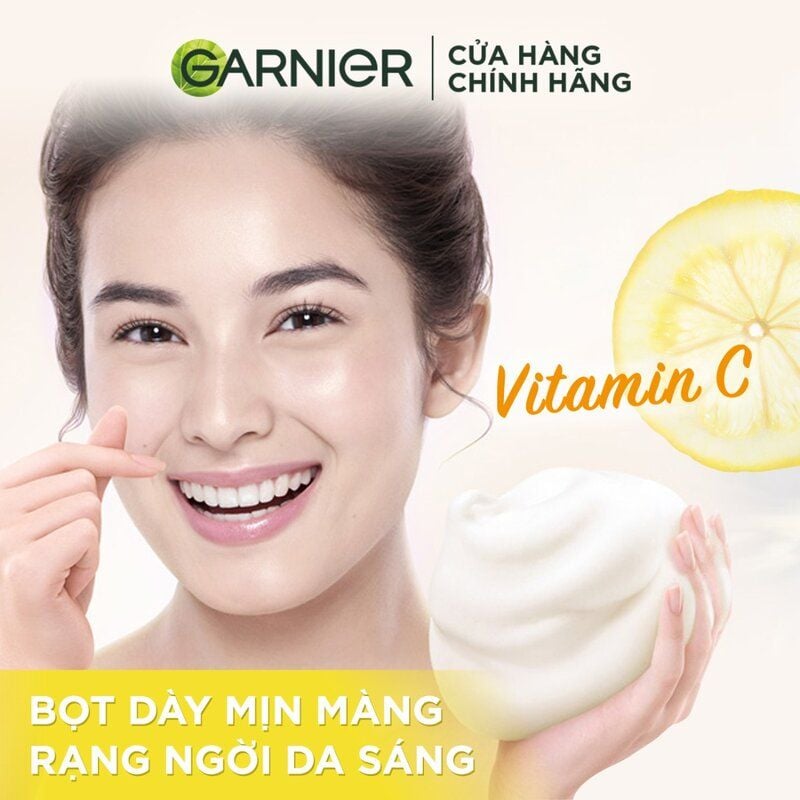 Sữa Rửa Mặt Garnier Tạo Bọt Hỗ Trợ Dưỡng Sáng Da Light Complete Brightening Whip Foam 100ml