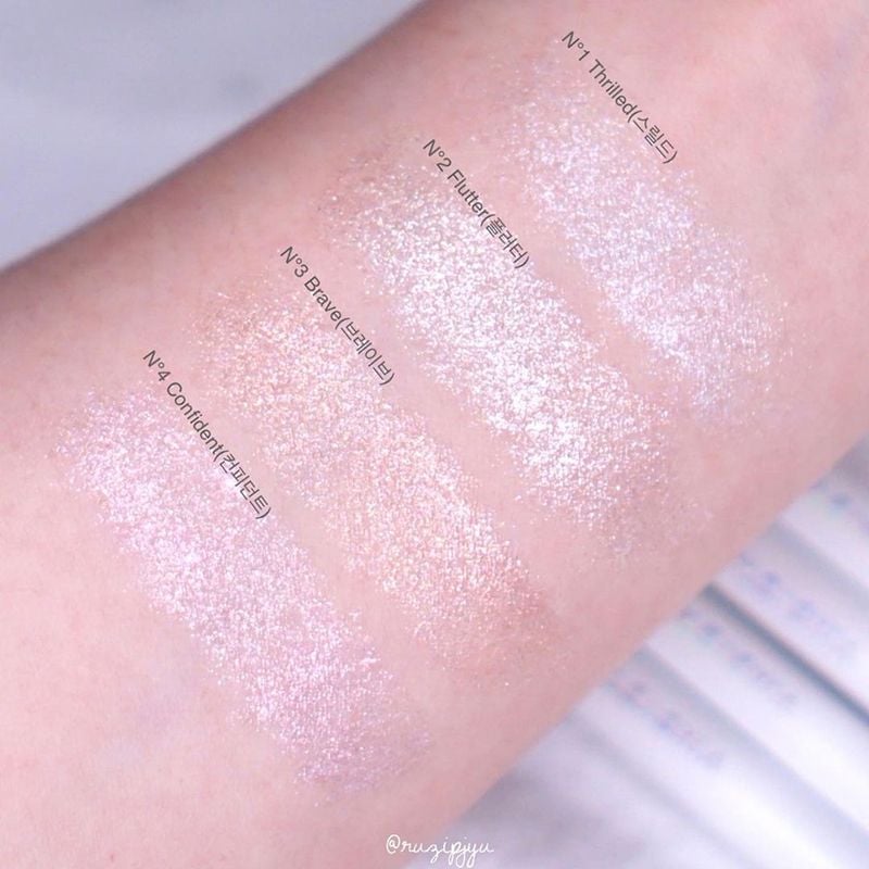 Bút Nhũ Mắt Unleashia Dạng Sáp Siêu Lấp Lánh Pretty Easy Glitter Stick 0.7g