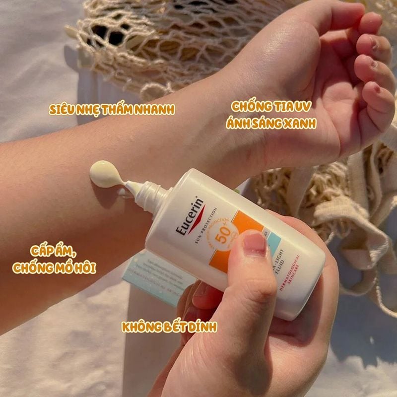 Kem Chống Nắng Eucerin Mỏng Nhẹ Cho Da Nhạy Cảm Hydro Ultra Light Fluid SPF 50+ 50ml