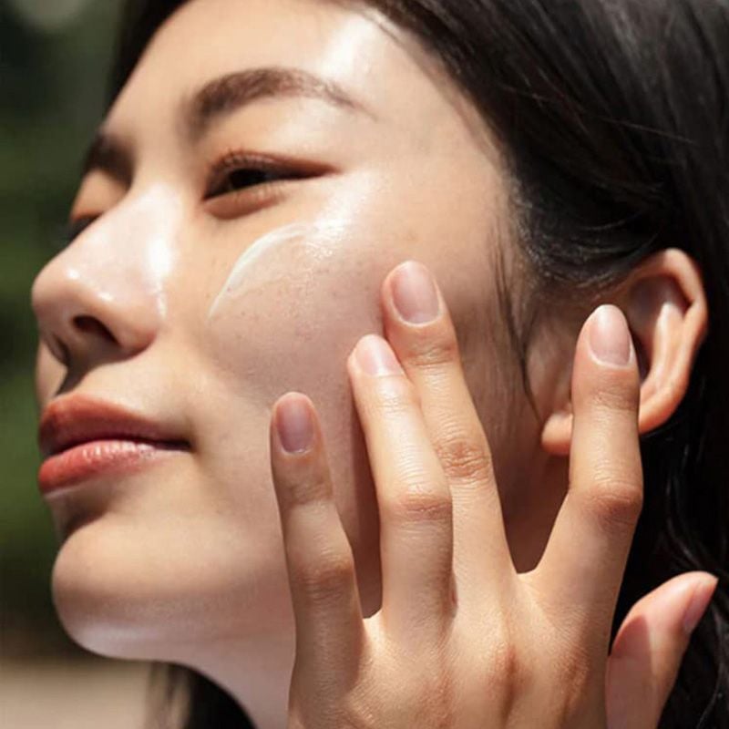 Kem Chống Nắng Klairs Mỏng Nhẹ, Cấp Ẩm Cho Da All Day Airy Sunscreen SPF50+ PA++++ 50g