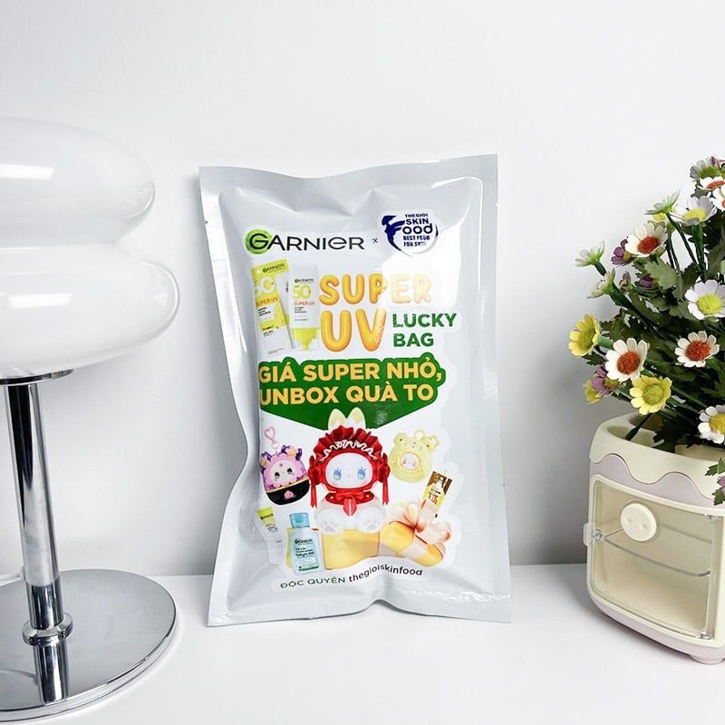 [Độc Quyền Thegioiskinfood] Garnier Lucky Bag Super UV - Săn Blind Box Trong Túi Mù