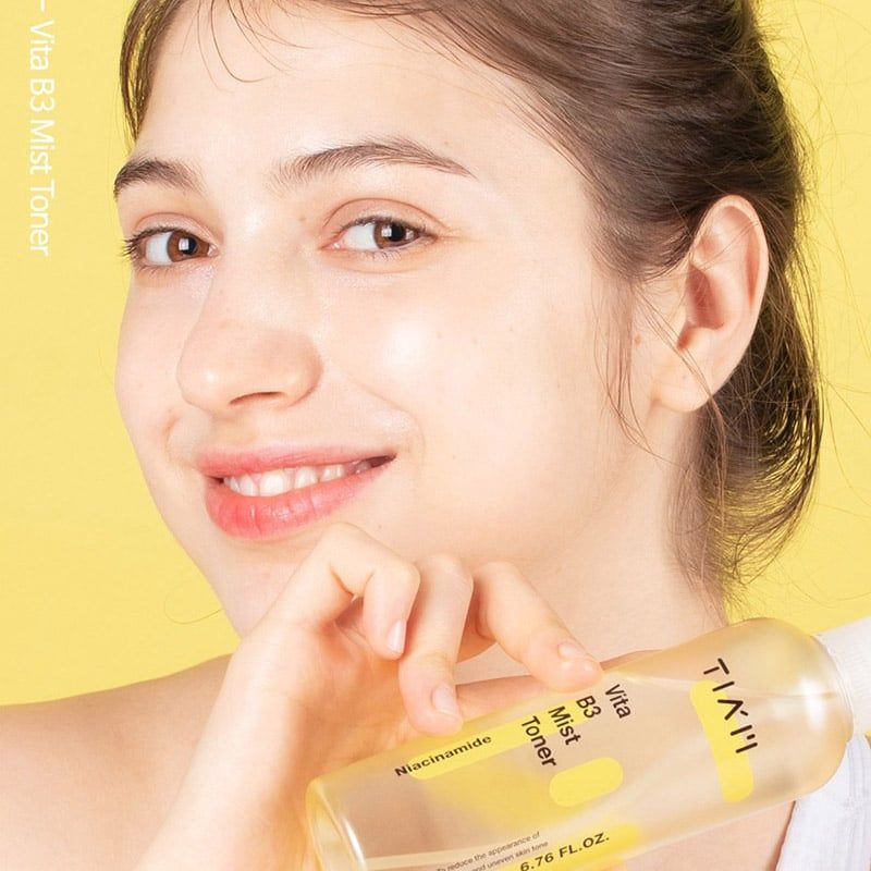 Nước Hoa Hồng Dạng Xịt Hỗ Trợ Dưỡng Sáng, Căng Bóng Da Tiam Vita B3 Mist Toner 200ml