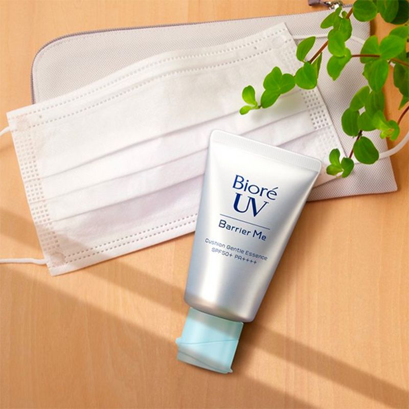 Kem Chống Nắng Bioré Dưỡng Ẩm, Kháng Nước Cao UV Barrier Me Cushion Gentle Essence SPF50+/PA++++ 60g