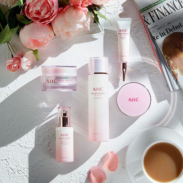 Nước Hoa Hồng AHC Hỗ Trợ Làm Sáng Da Peony Bright Clearing Toner 150ml