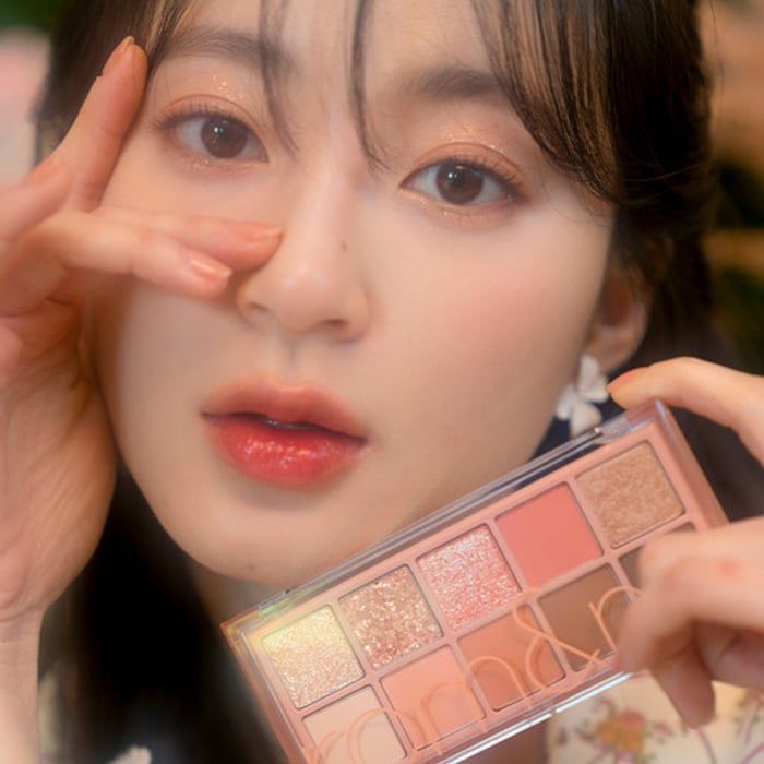 Bảng Phấn Mắt 10 Ô Siêu Lấp Lánh Romand Better Than Eye Palette