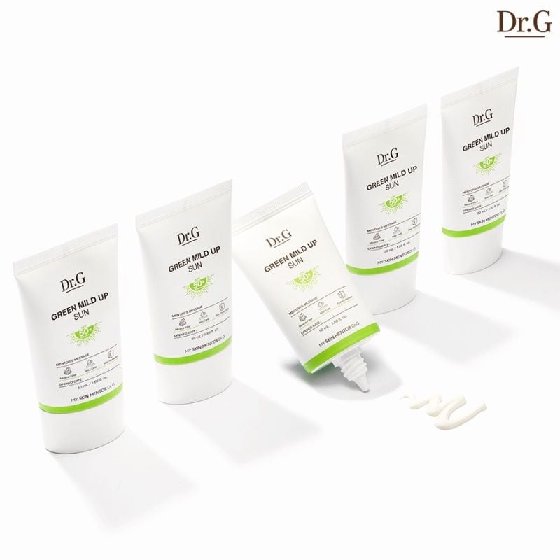 Kem Chống Nắng Vật Lý, Chống Ánh Sáng Xanh, Giảm Mụn Dành Cho Da Nhạy Cảm Dr.G Green Mild Up Sun+ SPF50+/ PA++++ 50ml