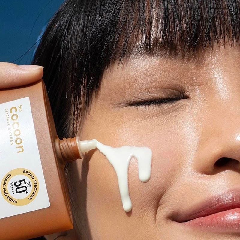 Sữa Chống Nắng Thuần Chay Cocoon Bí Đao Quang Phổ Rộng Winter Melon Sun Fluid Broad-Spectrum SPF 50+ PA++++, UVA – PF 62.6