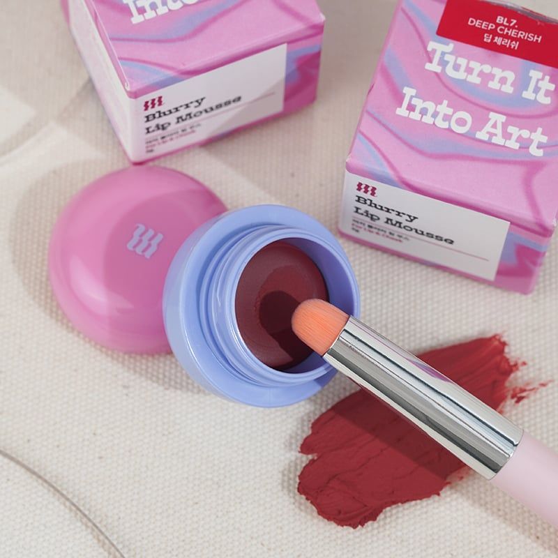 Son Kem Bùn Merzy Kiêm Má Hồng Mờ Lì, Mịn Mượt Như Bơ Dạng Hũ Blurry Lip Mousse 6g
