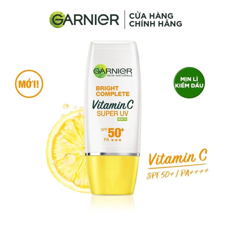 Kem Chống Nắng Làm Sáng Da, Mịn Lì, Kiềm Dầu Garnier Light Complete Super UV Spot-Proof Sunscreen - Matte Finish SPF50/PA+++