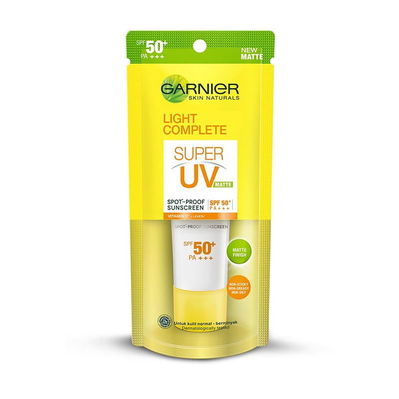 Kem Chống Nắng Làm Sáng Da, Mịn Lì, Kiềm Dầu Garnier Light Complete Super UV Spot-Proof Sunscreen - Matte Finish SPF50/PA+++