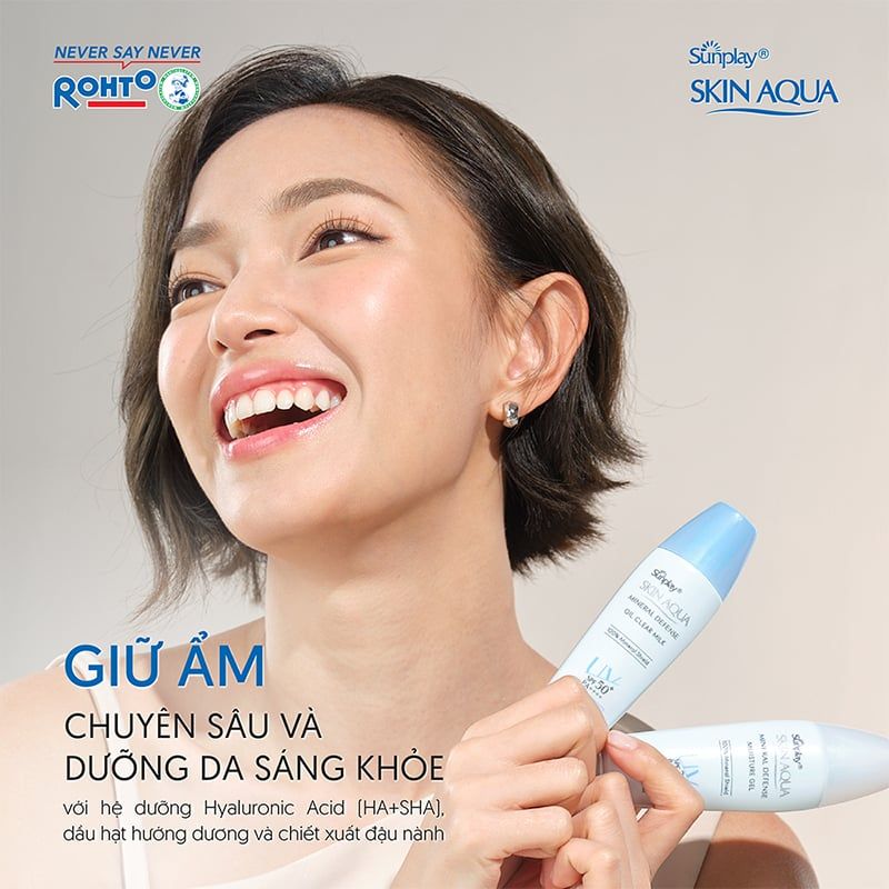 Kem Chống Nắng Vật Lý Kiềm Dầu Sunplay Skin Aqua Mineral Defense Oil Clear Milk SPF50+/PA++++ 25g