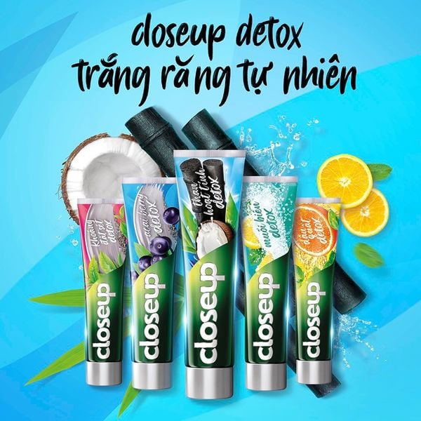  Kem Đánh Trắng Răng Closeup Tự Nhiên Toothpaste 230g 