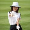 Mũ golf nữ rộng vành ASTON FEDORA Hat Ball Marker WHITE/LT BLUE | Evok